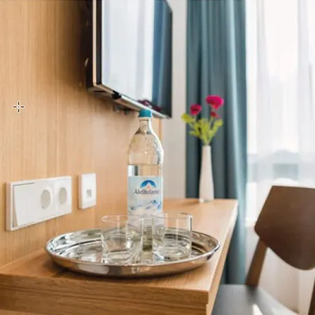 Hotel-etage Apfelrot Managed By Apfelbaum Otel Erding