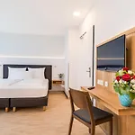 Hotel Hotel-etage Apfelrot Managed By Apfelbaum 3*