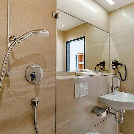 Hotel-etage Apfelrot Managed By Apfelbaum 3* Erding