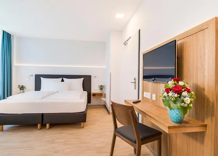 Отель Hotel-etage Apfelrot Managed By Apfelbaum 3*